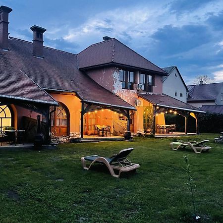 Villapark House Szerencs Esterno foto