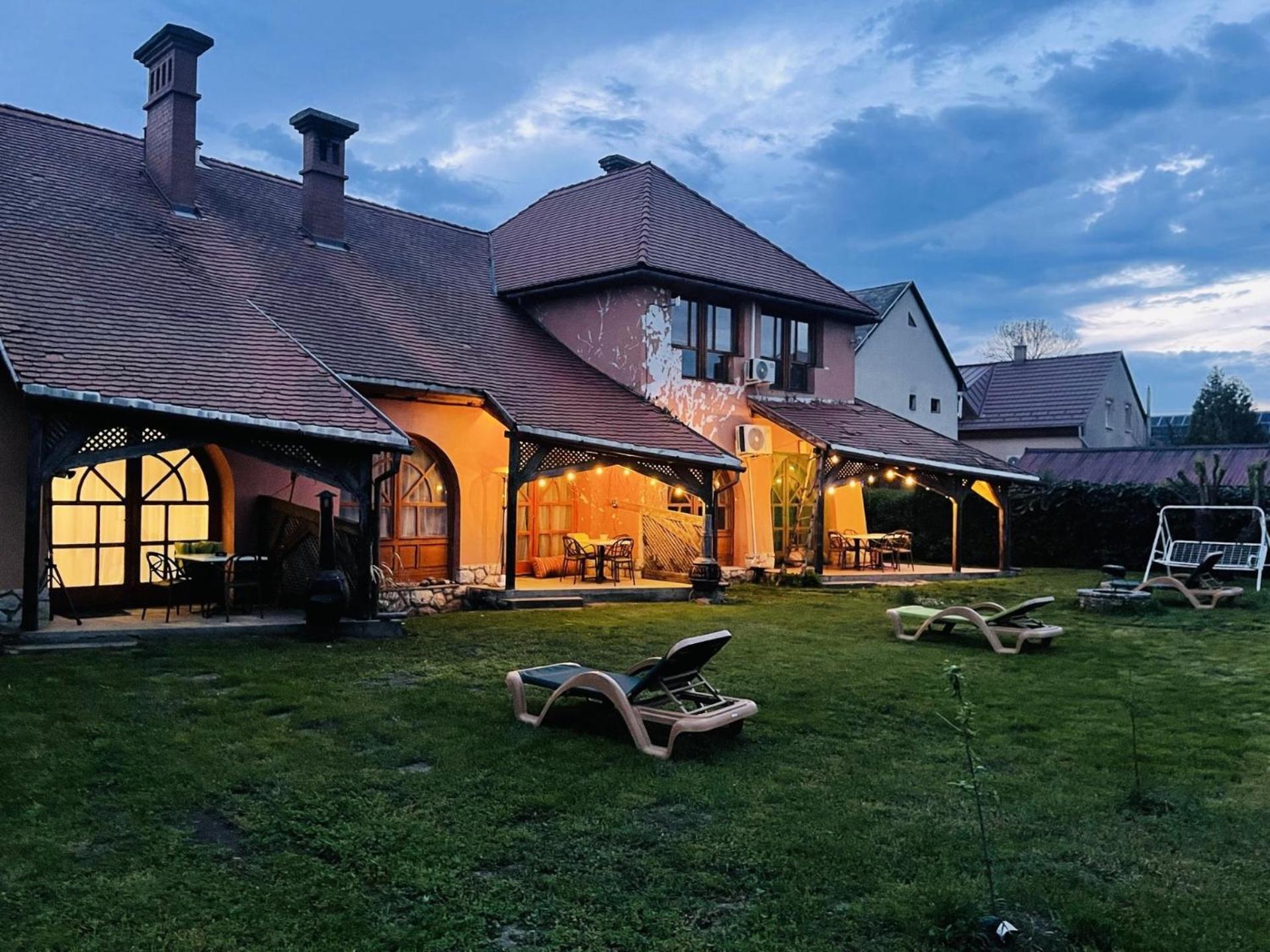 Villapark House Szerencs Esterno foto